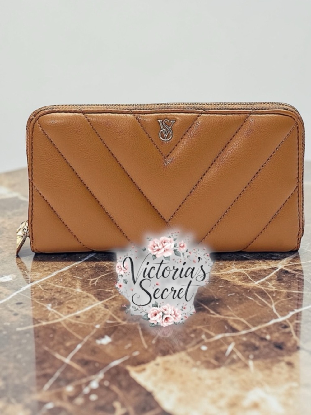 Victoria's Secret Leather Quilted Wallet Gold Emblem NWT